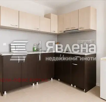 Снимка 3 — Двустаен апартамент с гледка море в Слънчев бряг