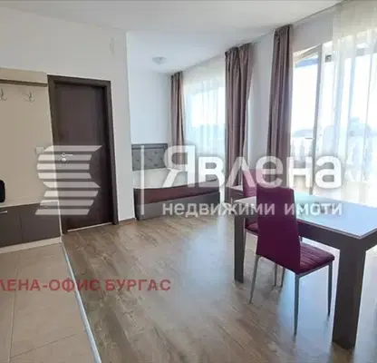 Снимка 5 — Едностаен апартамент в Бургас, к.к. Слънчев бряг