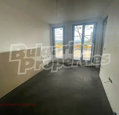 Photo 2 — 2-bedroom apartment in област София, Kostinbrod