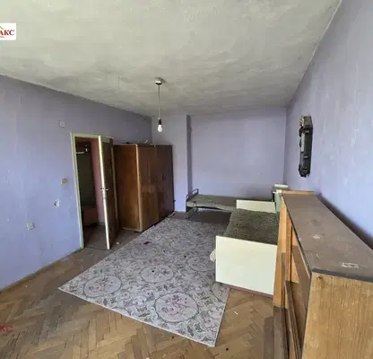 Снимка 3 — Едностаен апартамент в Кърджали, Център
