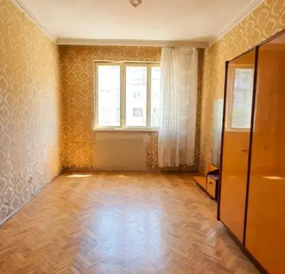 Снимка 3 — Тристаен апартамент в Монтана, Идеален център