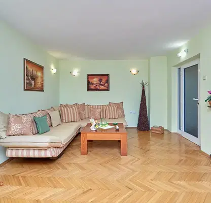 Photo 4 — 3-bedroom apartment in Oblast Burgas, Nesebyr