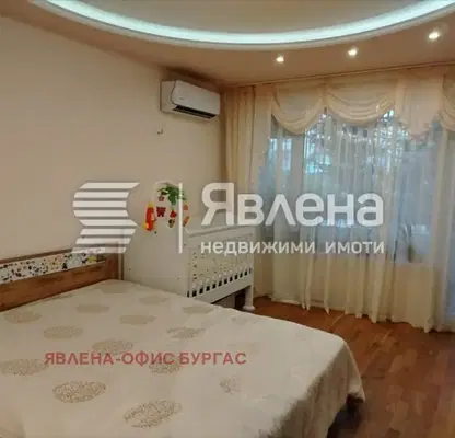 Снимка 4 — Тристаен апартамент в Бургас, Несебър