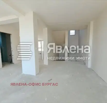 Снимка 2 — Многостаен апартамент в Бургас, Несебър