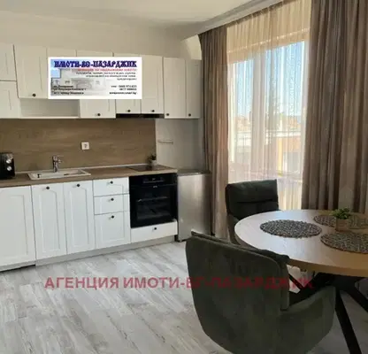 Снимка 3 — Двустаен апартамент в Пазарджик, Център