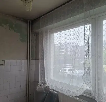 Снимка 3 — Двустаен апартамент в Перник, Изток
