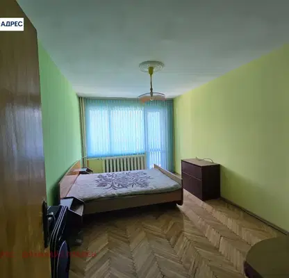 Снимка 3 — Тристаен апартамент в Плевен, Широк център