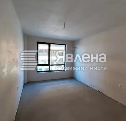 Снимка 4 — Тристаен апартамент в Пловдив, Център