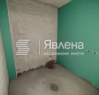 Снимка 5 — Тристаен апартамент в Пловдив, Център