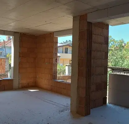 Снимка 3 — Тристаен апартамент с тераса в Център, Каменица 1, Пловдив