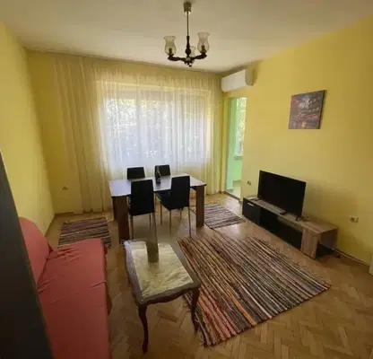 Снимка 4 — Тристаен апартамент в Център, Пловдив с две тераси