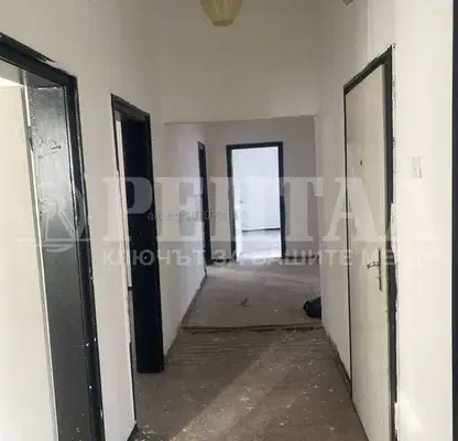 Photo 5 — 4-bedroom apartment in Plovdiv, Centyr