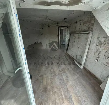 Снимка 2 — Просторен 4-стаен мезонет в Стария град, Пловдив с 4 тераси