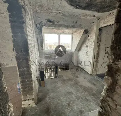 Снимка 5 — Просторен 4-стаен мезонет в Стария град, Пловдив с 4 тераси