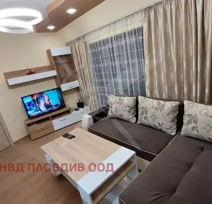 Снимка 2 — Двустаен апартамент с тераса в Център, Пловдив