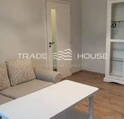 Photo 2 — 2-bedroom apartment in Plovdiv, Centyr