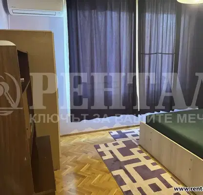 Снимка 2 — Тристаен апартамент с тераси в Центъра на Пловдив