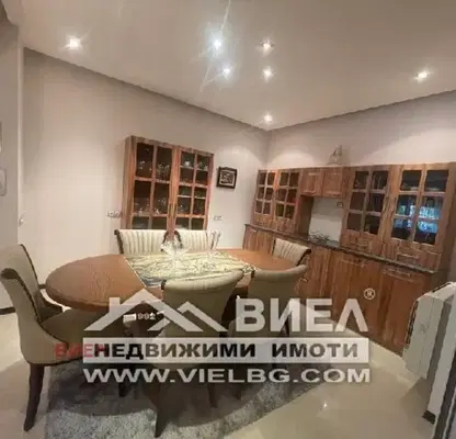 Photo 4 — 4-bedroom apartment in Plovdiv, Centyr