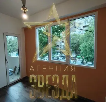 Снимка 2 — Двустаен апартамент в Христо Смирненски с основен ремонт