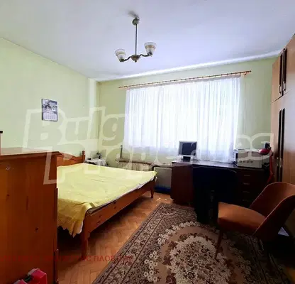 Снимка 5 — Тристаен апартамент с балкон в Каменица 1, Пловдив