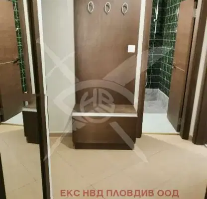 Снимка 4 — Тристаен апартамент с перално помещение в Коматевски възел, Пловдив