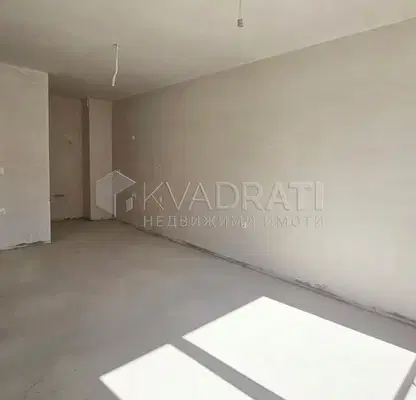 Снимка 3 — Двустаен апартамент с тераса в Кършияка, Пловдив