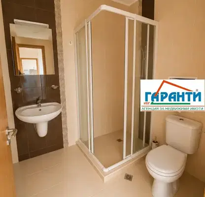 Снимка 5 — Двустаен апартамент с тераса в Кършияка, Пловдив