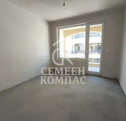 Снимка 4 — Тристаен апартамент в Кършияка с тераса и асансьор