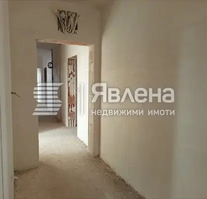 Снимка 4 — 3-стаен апартамент в Кършияка с южна тераса в Пловдив