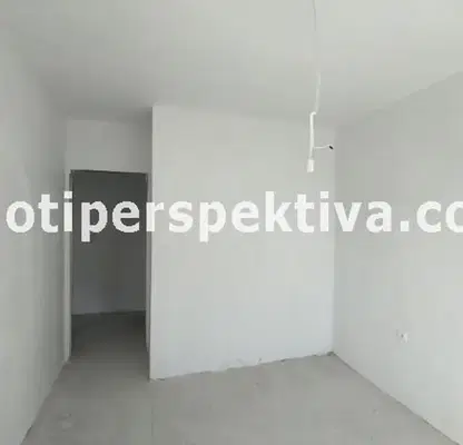 Снимка 4 — Двустаен апартамент с южно изложение в Кючук Париж, Пловдив
