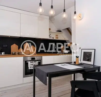 Снимка 3 — Тристаен апартамент 74 кв.м. в Кючук Париж с покривни прозорци