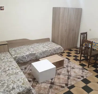 Снимка 2 — Тристаен апартамент в Кючук Париж, Пловдив, с възможност за гараж