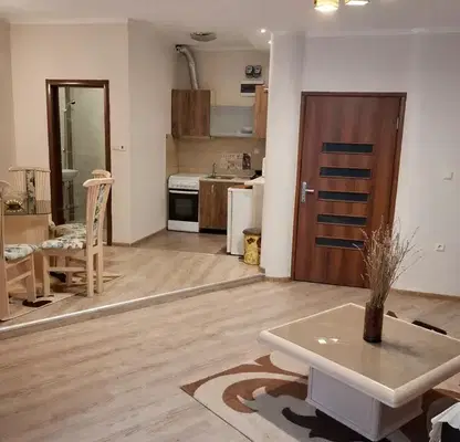 Снимка 3 — Двустаен апартамент в Мараша с тераса на 4-ти етаж