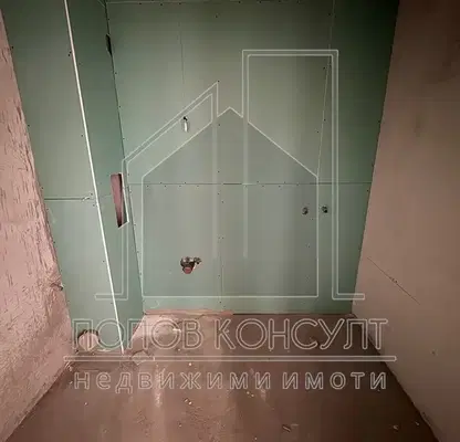 Снимка 4 — Двустаен апартамент с тераса в Остромила, Пловдив