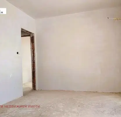 Снимка 5 — Тристаен апартамент в Южен, Пловдив с асансьор