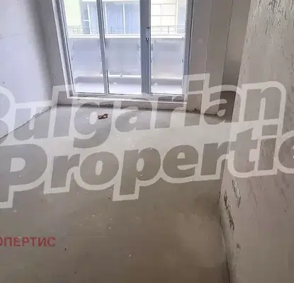 Снимка 3 — Двустаен апартамент в Бургас, Поморие