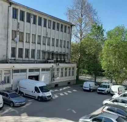 Снимка 4 — Тристаен апартамент в Раз, Център
