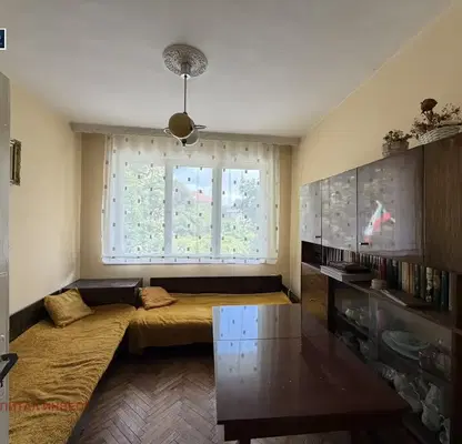 Photo 4 — 3-bedroom apartment in Raz, Tsentar