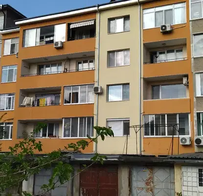 Снимка 2 — Многостаен апартамент в Раз, Център