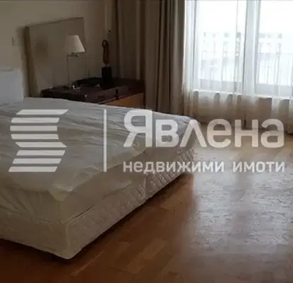 Снимка 3 — Тристаен апартамент в Добрич, с. Божурец