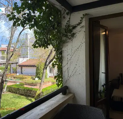 Photo 4 — 3-bedroom apartment in Oblast Burgas, Lozenec
