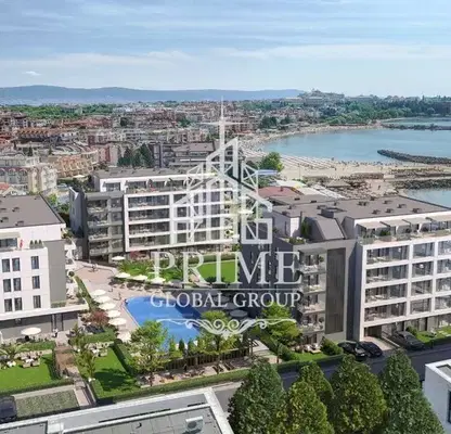 Photo 4 — Three-room apartment with 2 bedrooms on the first line in Ravda