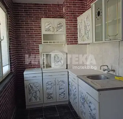 Снимка 2 — Многостаен апартамент във Варна, с. Ветрино
