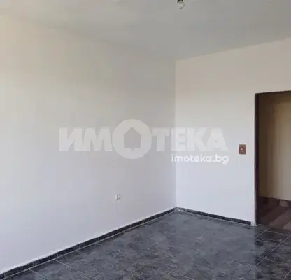 Снимка 5 — Многостаен апартамент във Варна, с. Ветрино