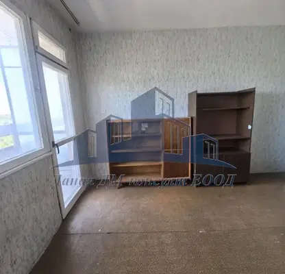 Снимка 3 — Двустаен апартамент в Шумен, 5-ти полк