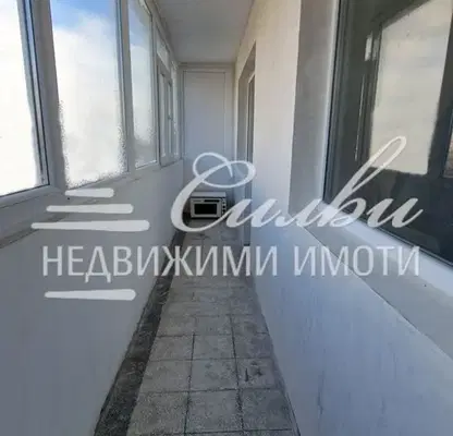 Снимка 4 — Двустаен апартамент в Шумен, Добруджански