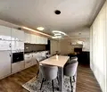 Снимка 2 — Тристаен апартамент в Шумен, Пазара