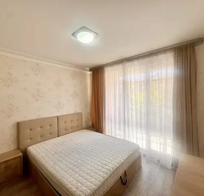 Снимка 5 — Двустаен апартамент в Шумен, Пазара