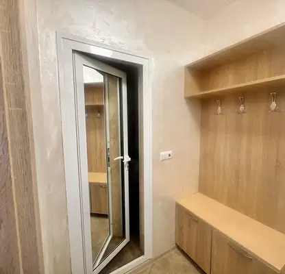 Снимка 4 — Двустаен апартамент в Шумен, Пазара