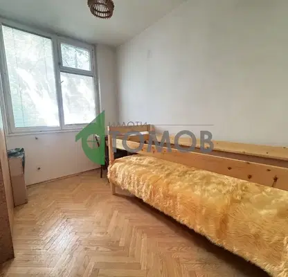 Снимка 4 — Тристаен апартамент в Шумен, Тракия